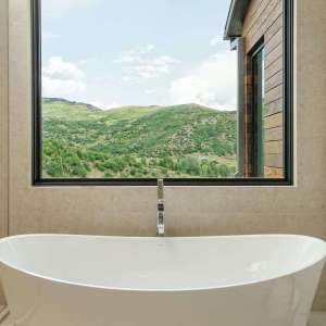 11-photo_51035648-2000x1333